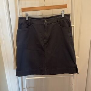 Duluth Trading Co Charcoal Skirt Size 8